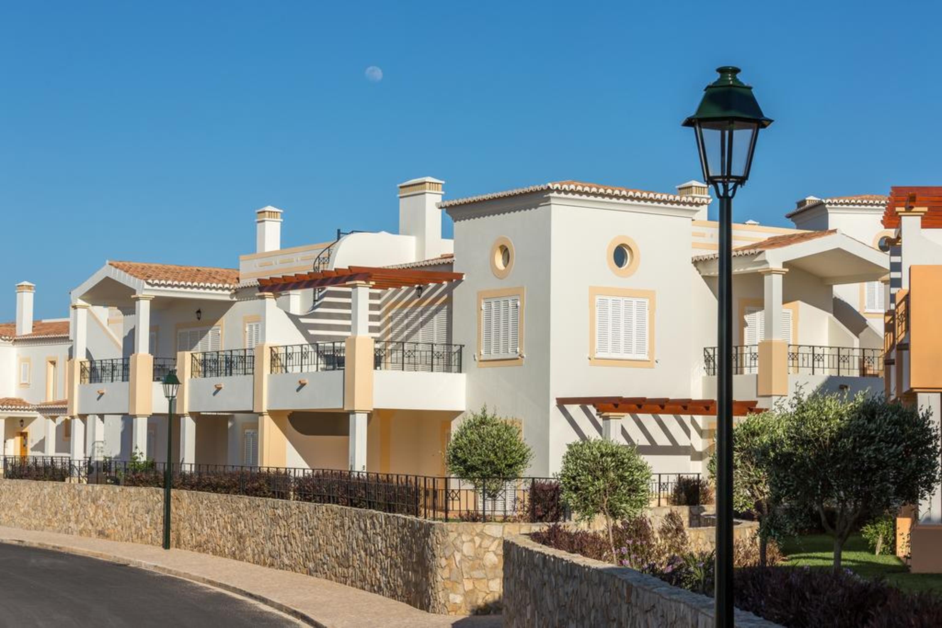 Nau Salema Beach Village Eksteriør bilde
