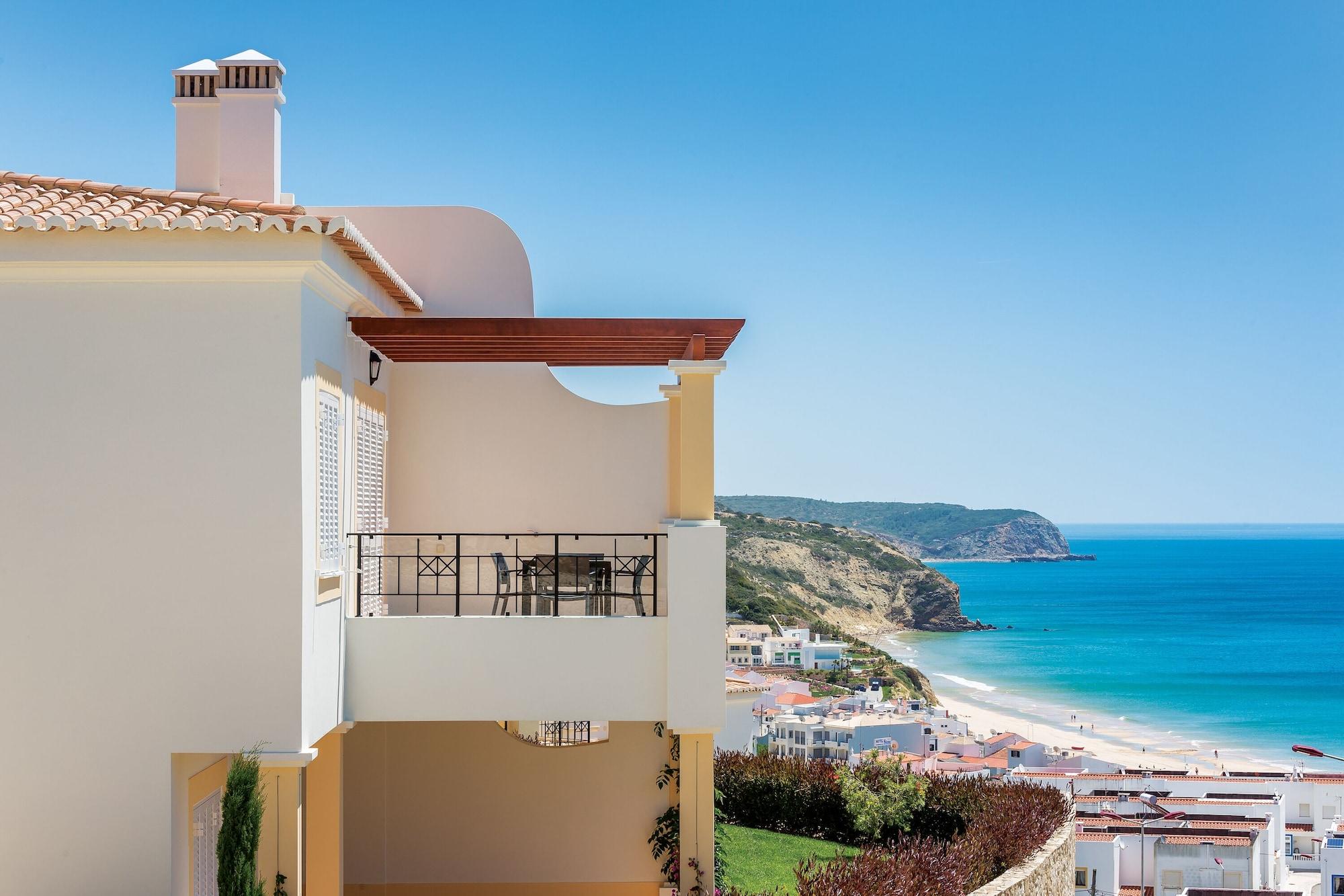 Nau Salema Beach Village Eksteriør bilde