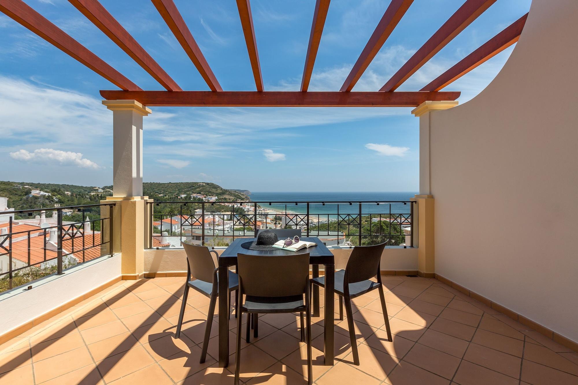 Nau Salema Beach Village Eksteriør bilde